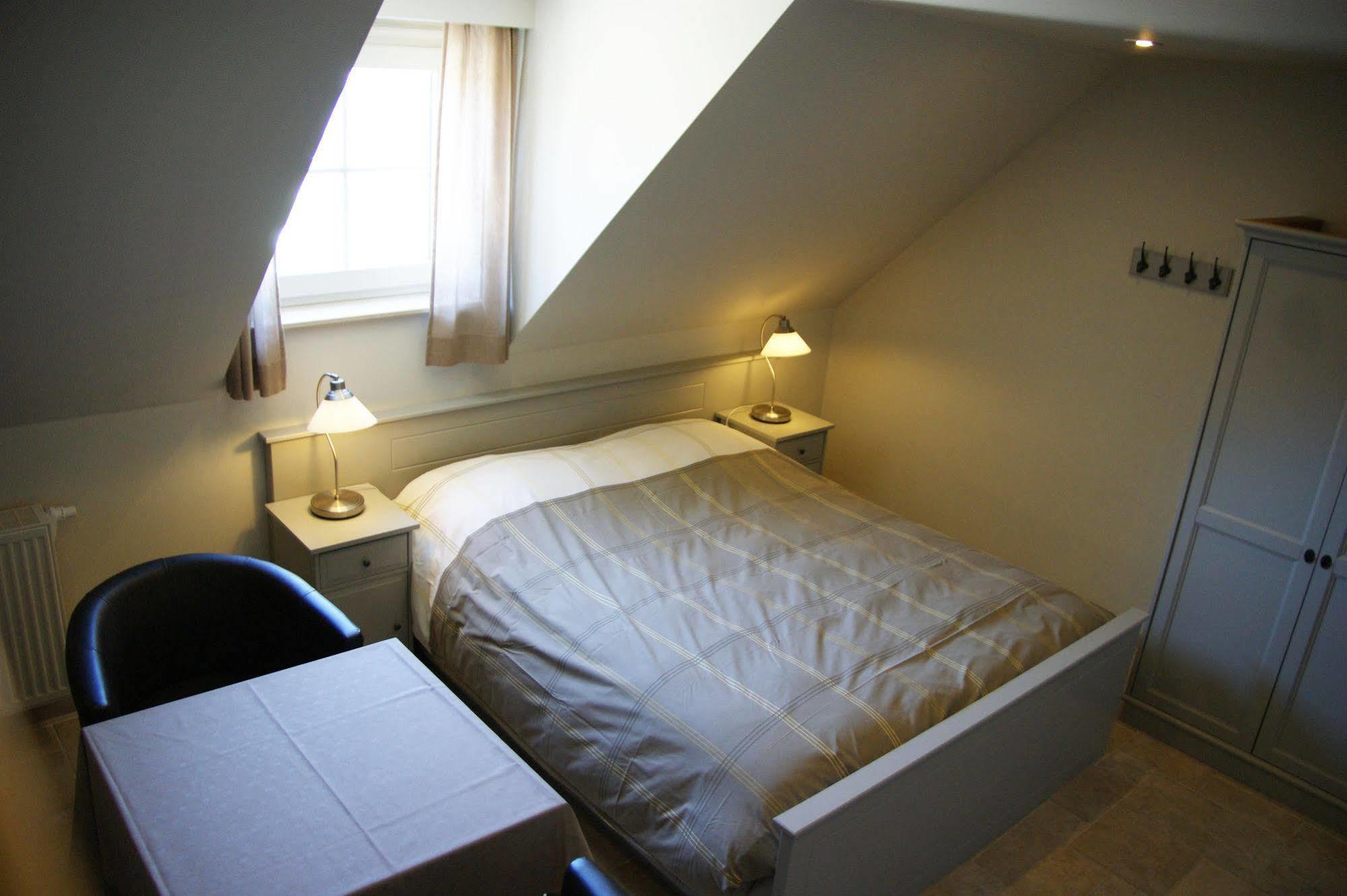 B&B The Beachhouse 东代恩凯尔克 外观 照片